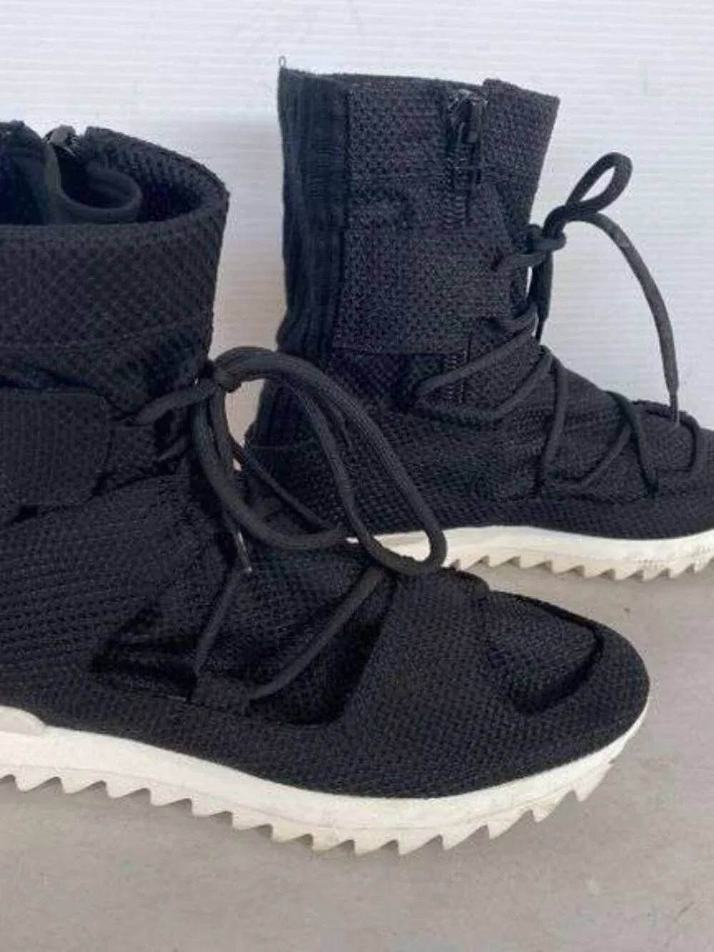 Demobaza fabric boots